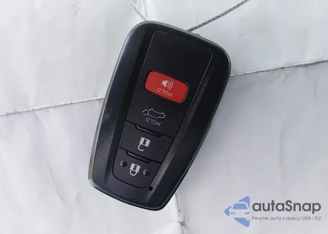 2022 Toyota Highlander Xle z USA, uszkodzony, nr VIN 5TDHZRAH5NS114873